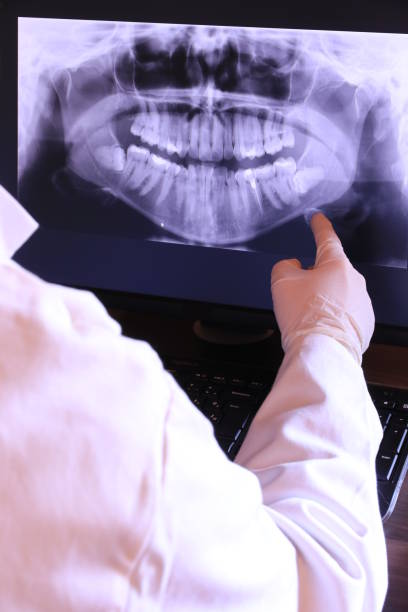 Best Broken or Cracked Tooth Emergency Dentist in Hallstead, PA